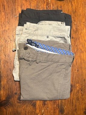 3 pairs of men’s shorts size 34 Chaps, Columbia, wrangler used